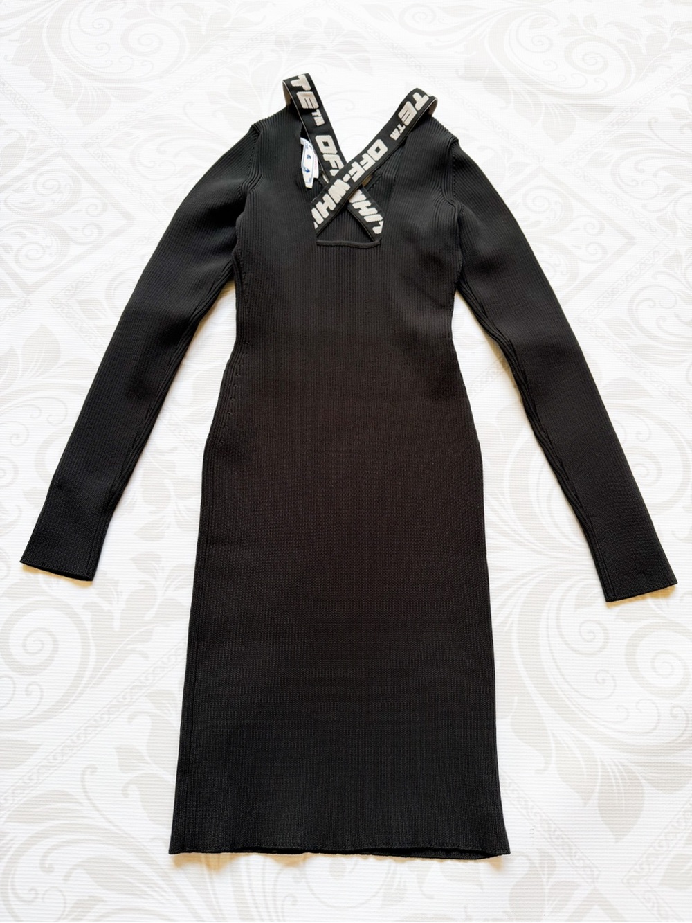 Off-White Black Ribbed Long-Sleeve Dress with Branded Contrast Collar